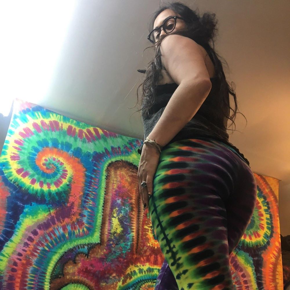 Meet your Posher, April